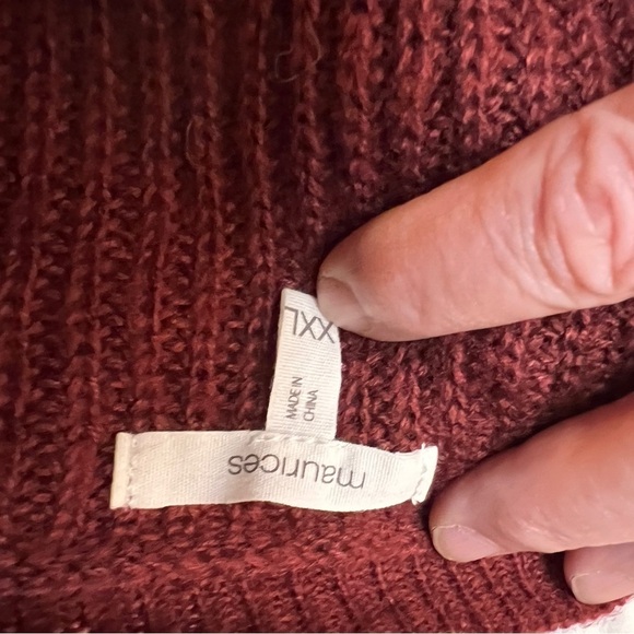 MAURICES Burgundy Knit Sweater w/Decorative knit on sleeves & front of body. - Picture 4 of 5